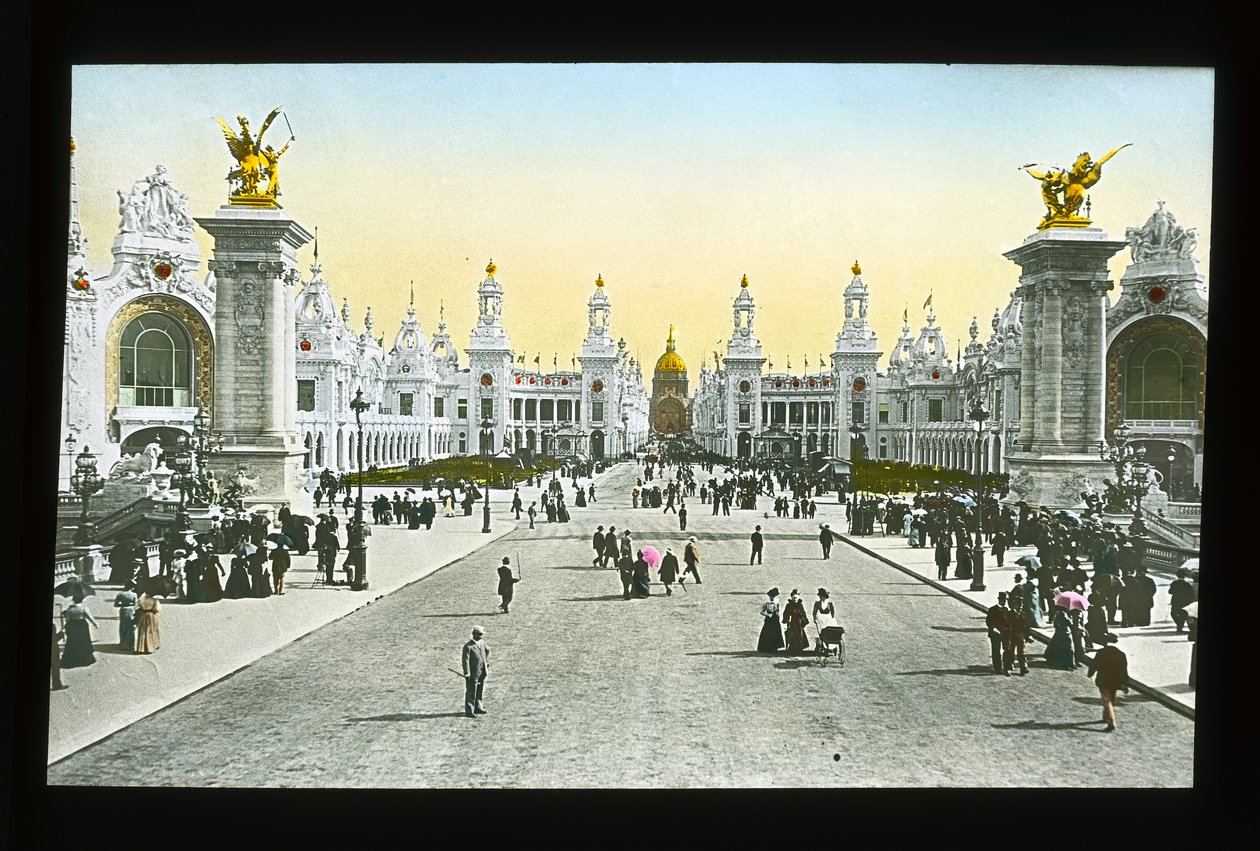 Exposição de Paris: Pont Alexandre III, 1900 (lanterna) de French Photographer