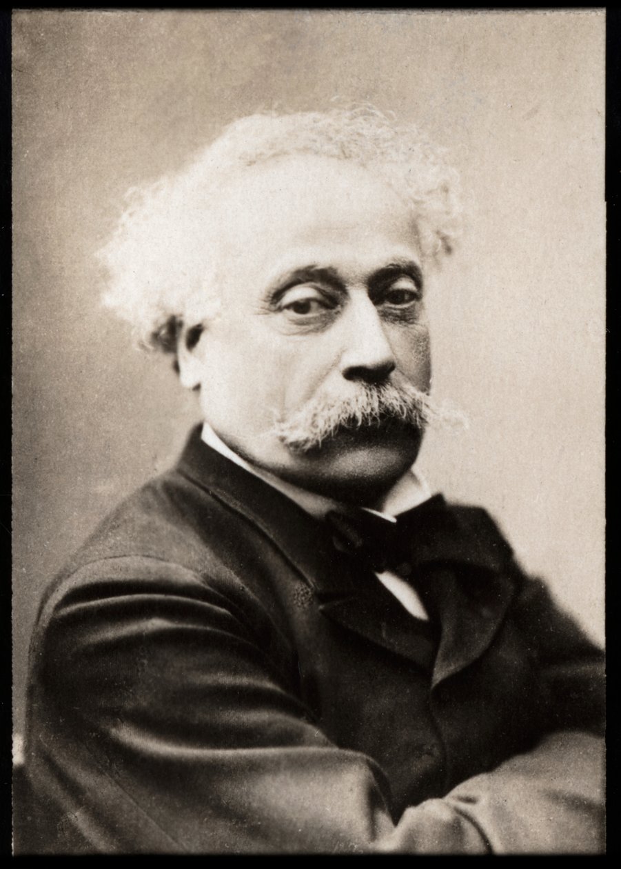 Retrato de Alexandre Dumas fils (1824-1895), autor e dramaturgo francês. de French Photographer