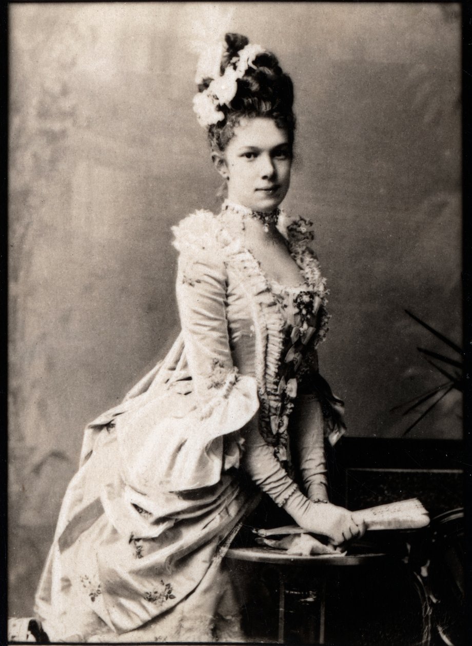 Retrato da arquiduquesa Marie Valerie da Áustria (1868-1924). de French Photographer
