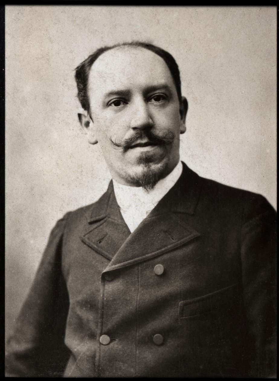 Retrato de Edmond Haraucourt (1856-1941), autor e dramaturgo francês. de French Photographer