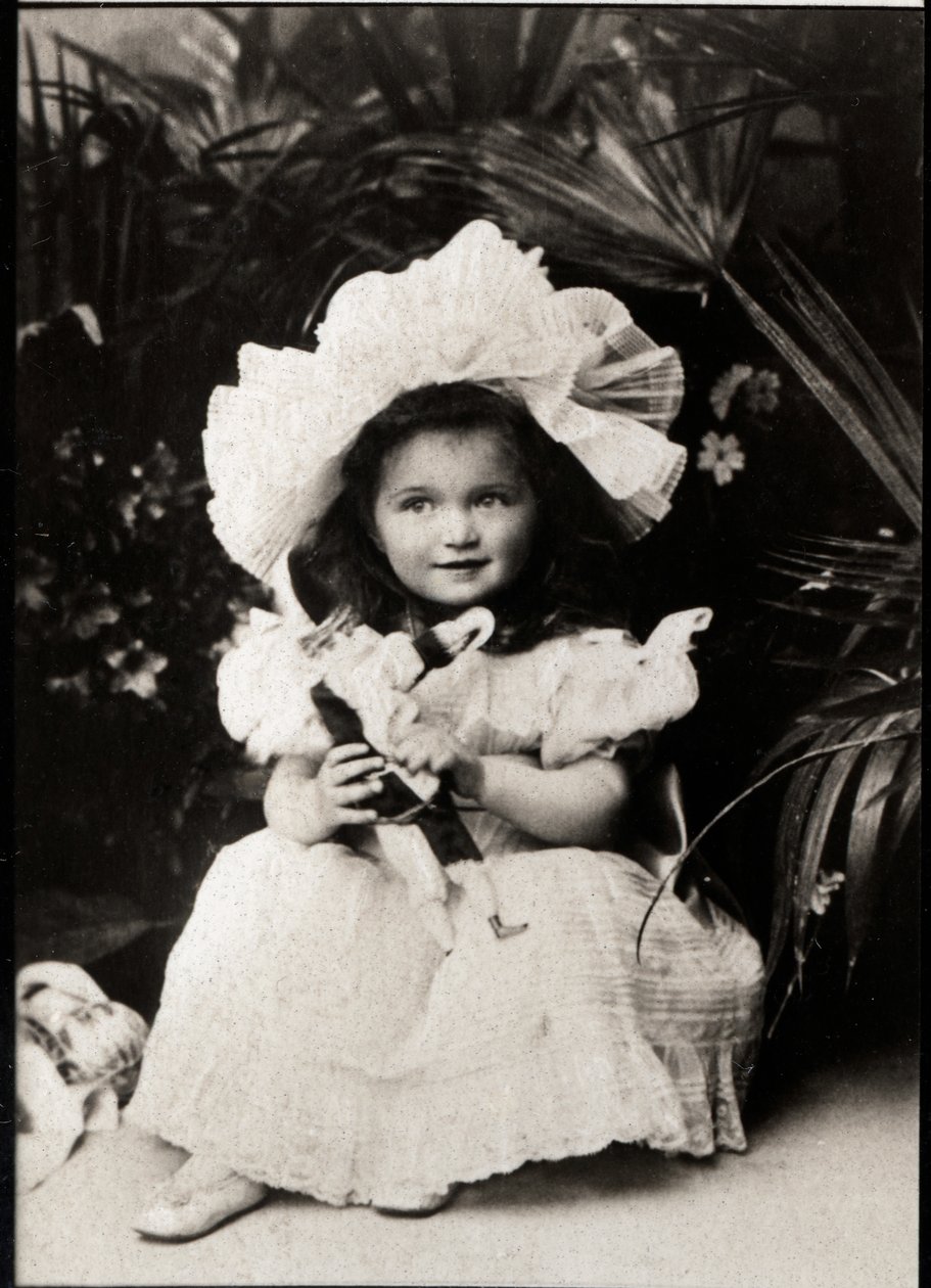 Retrato da grã-duquesa Olga Nikolaevna Romanova da Rússia (1897-1918). de French Photographer
