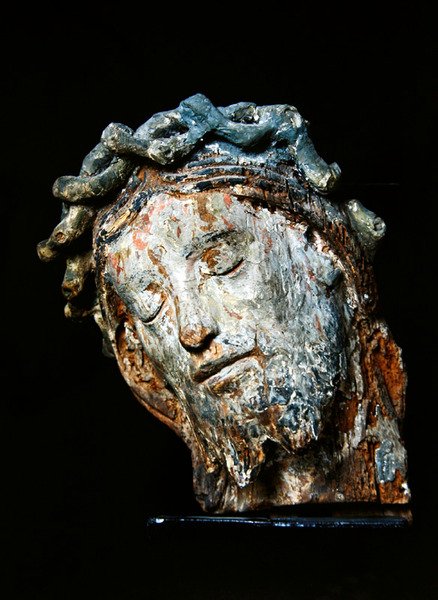 Cabeça de Cristo (madeira e policromia) de French School