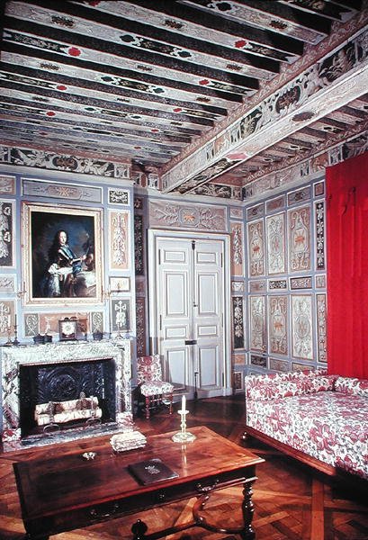Interior de um quarto pintado com os braços da família Viole, 1633 de French School