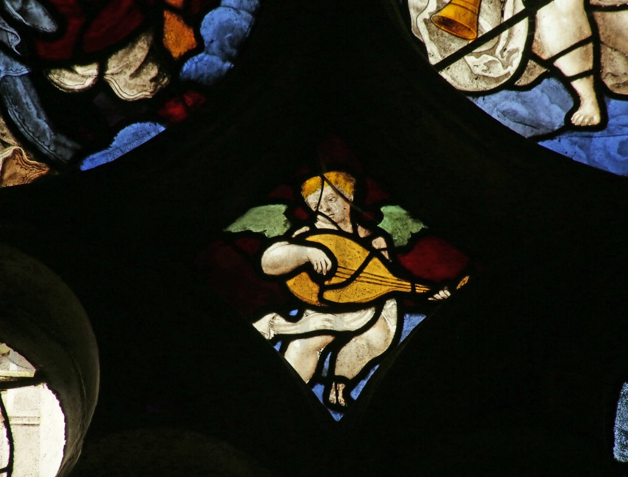 Janela retratando um anjo musical com alaúde, c.1495 de French School