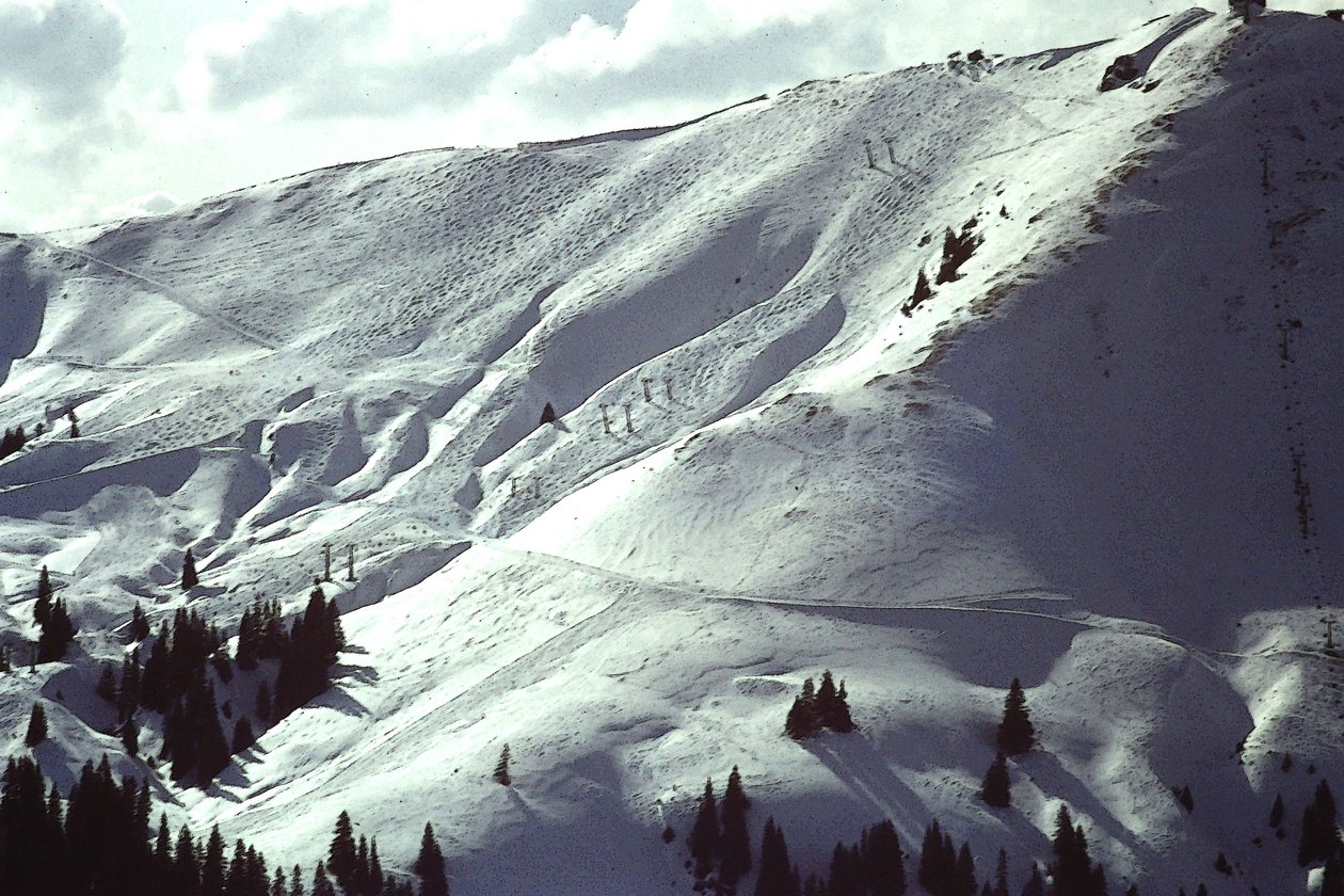 Encosta com neve de Detlef B. Fischer