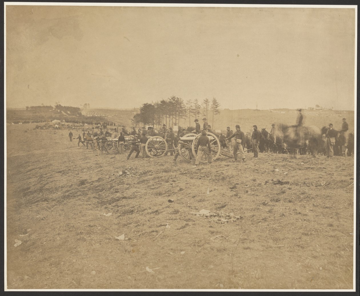 [Primeira Bateria de Connecticut, perto de Fredericksburg] de A.J. Russell
