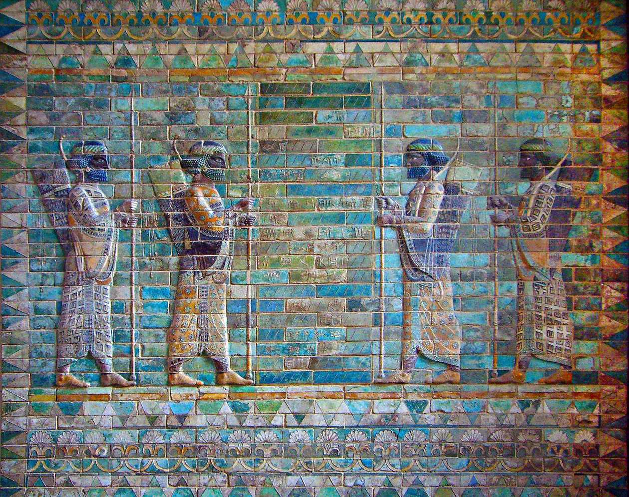 Detalhe do friso dos arqueiros, Palácio de Dario I, Susa, Irão, c.510 a.C. (tijolo vidrado) de Achaemenid