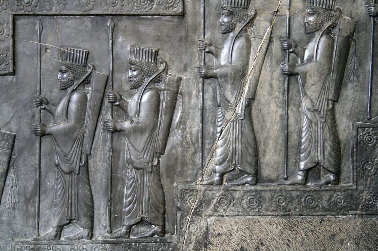 Talha de parede representando a Guarda Real, Tachara, Persepolis, c.6-5º século AC (pedra cinza) de Achaemenid