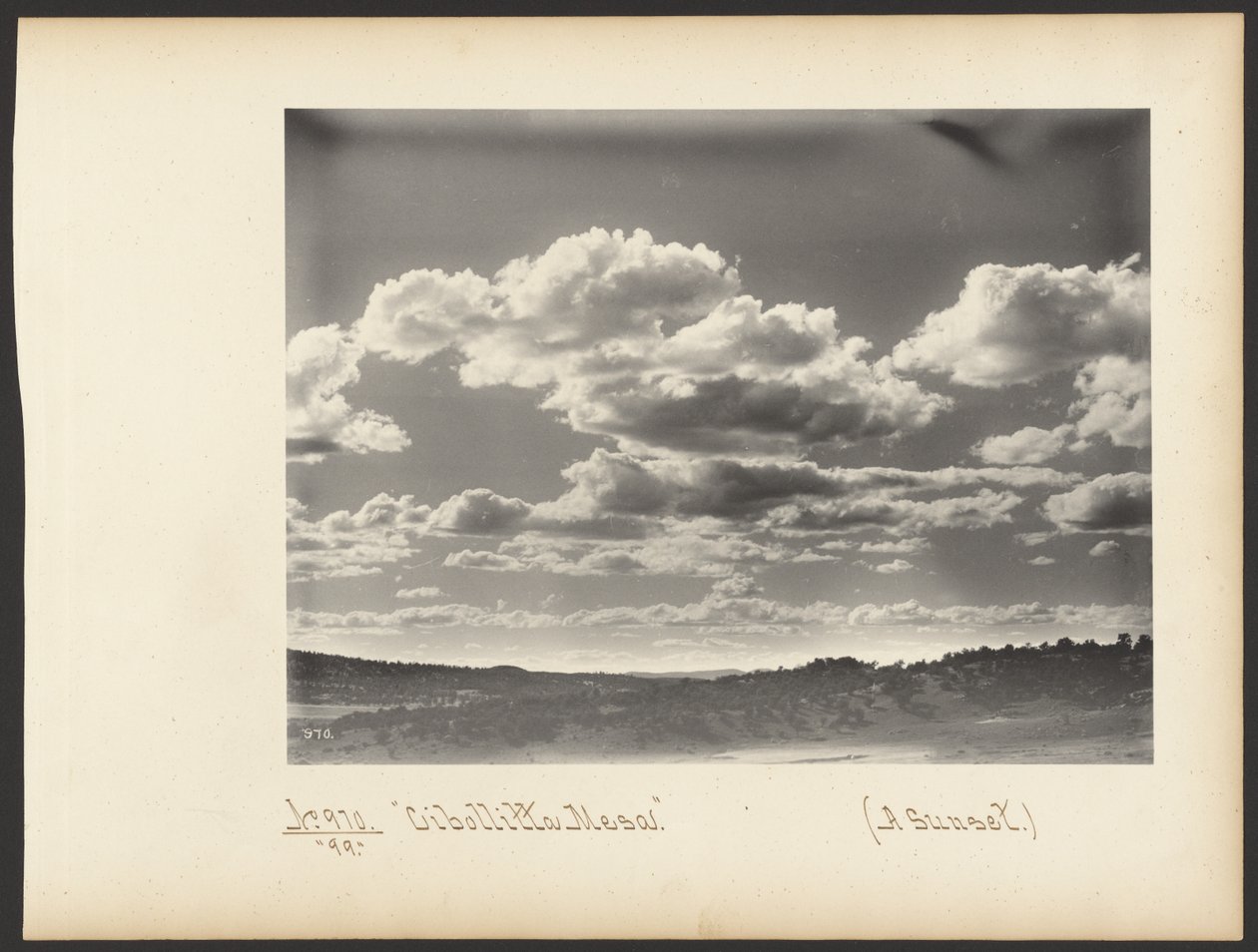 Cibollitta Mesa. (Um pôr do sol.) de Adam Clark “A. C.” Vroman