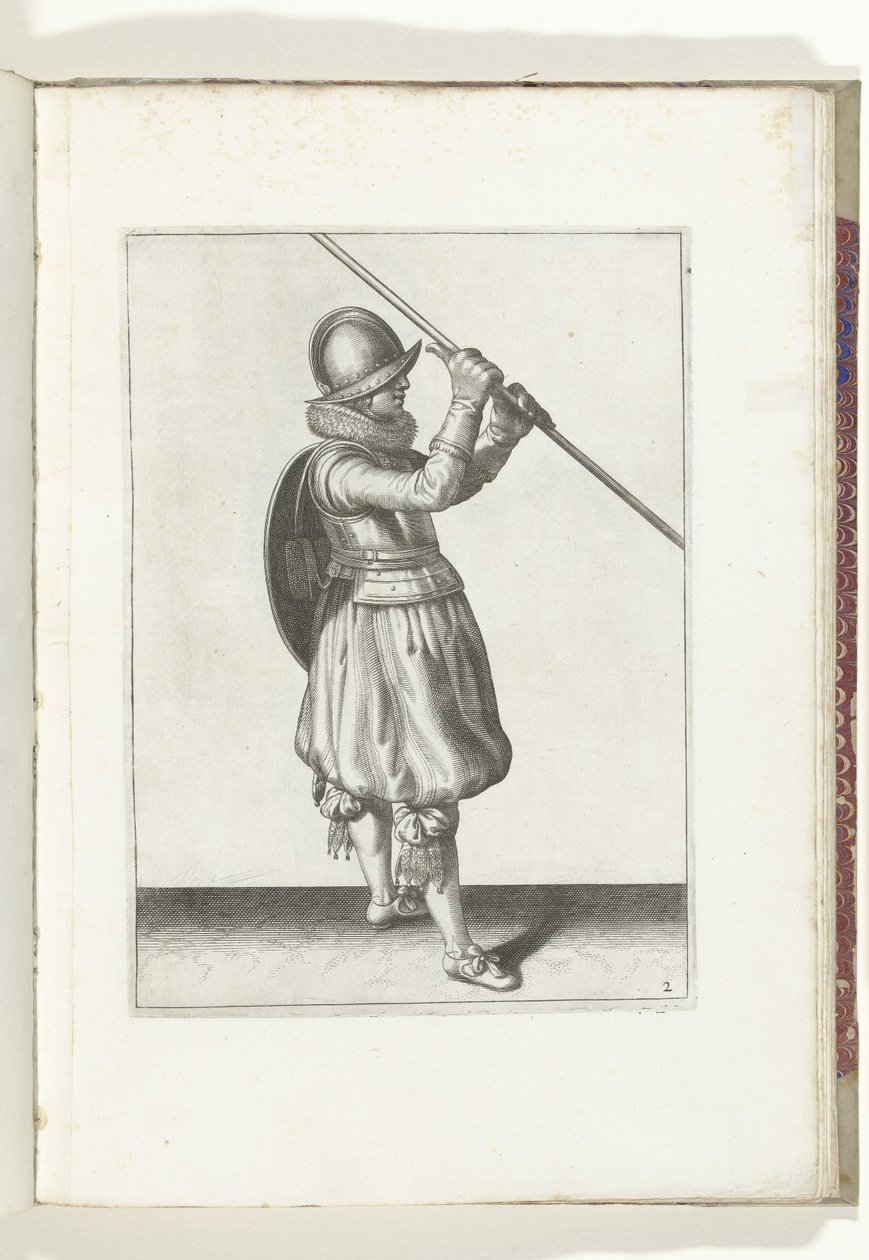 O exercício de escudo e espiga: o soldado com o espigão em ambas as mãos e o escudo nas costas (nº 2), 1618 O Nassausche Wapen-Handelinge, van Schilt, Spies, Rappier and the Targe: beyde figuerlick retratado, e o emoldurado após a nova ordem [va de Adam van Breen
