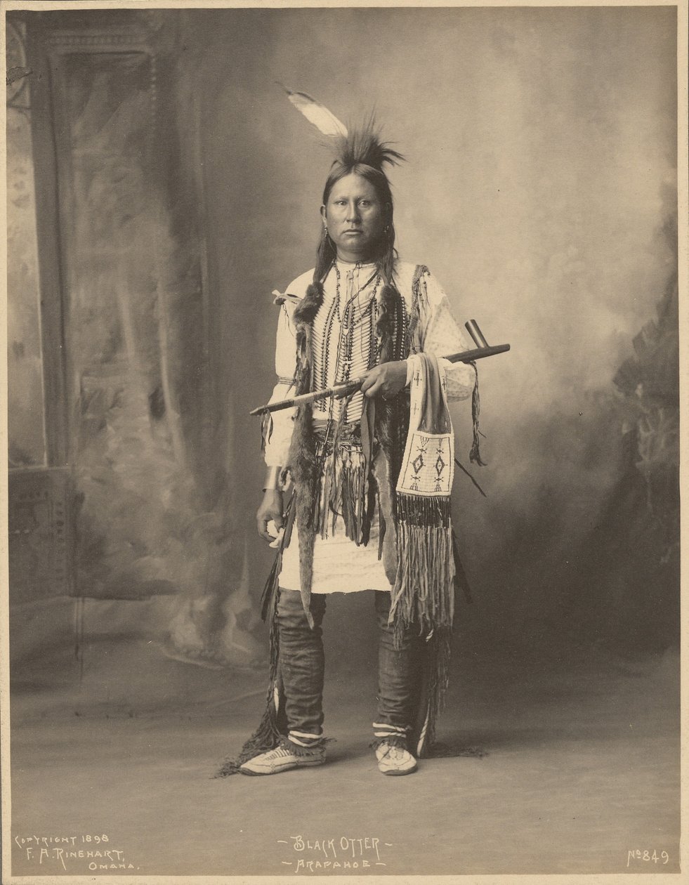 [Lontra Negra, do povo Arapaho] de Adolph F. Muhr