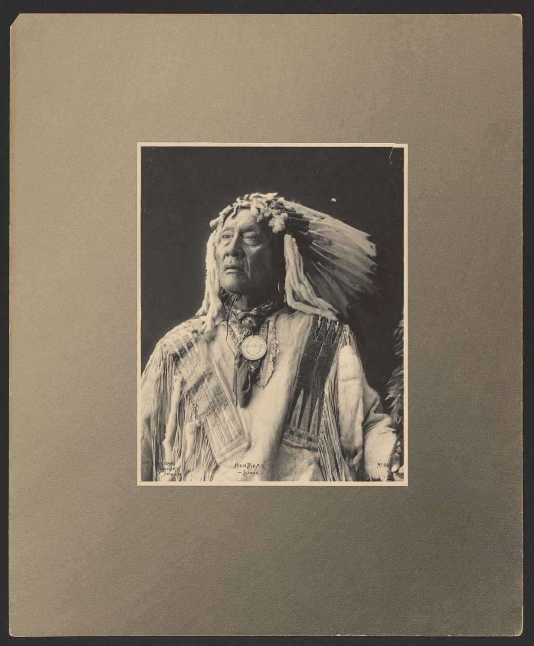 Urso alto, Sioux de Adolph F. Muhr