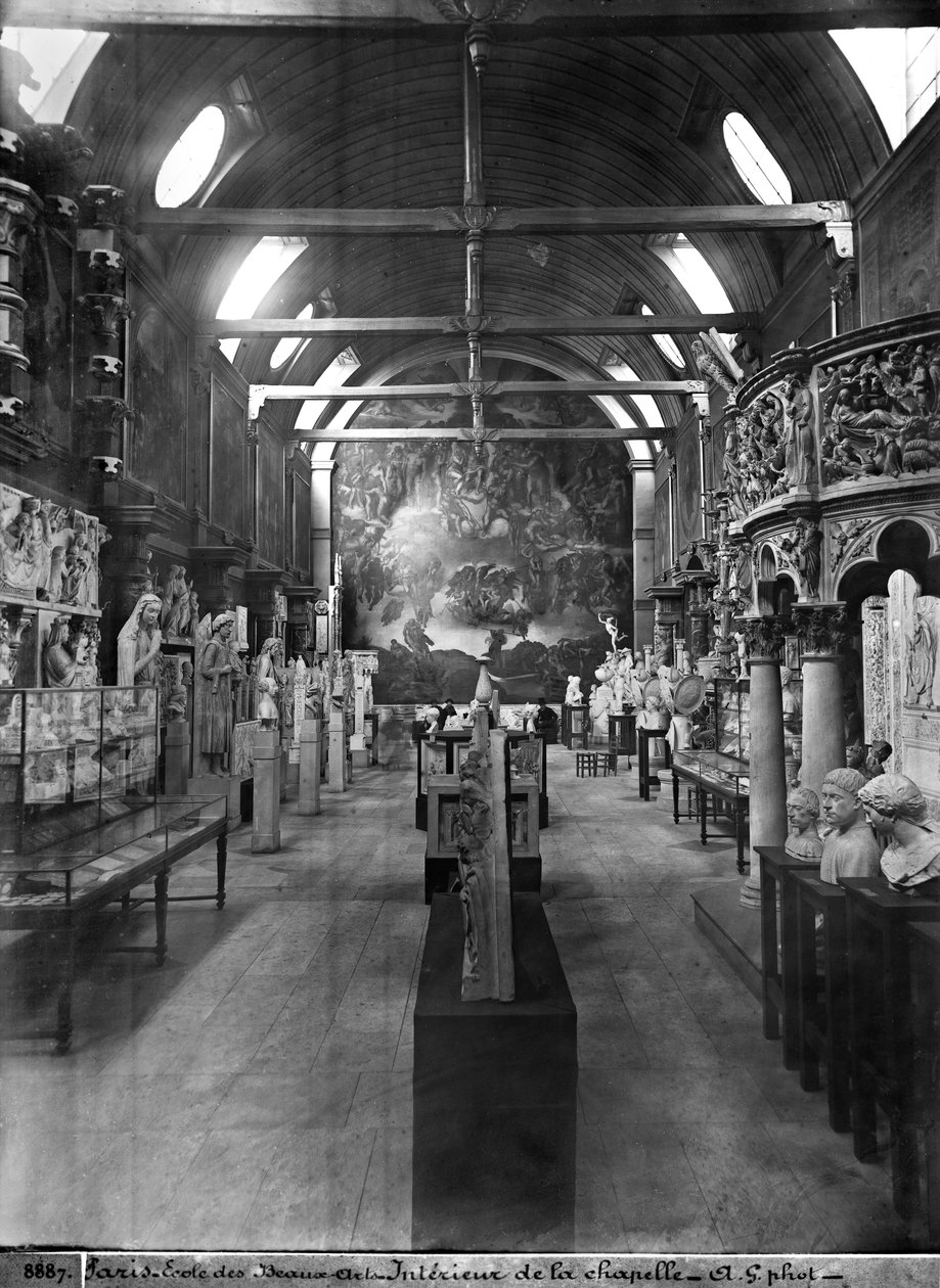 A capela da École Nationale Superieure des Beaux-Arts, c.1890-99 de Adolphe Giraudon