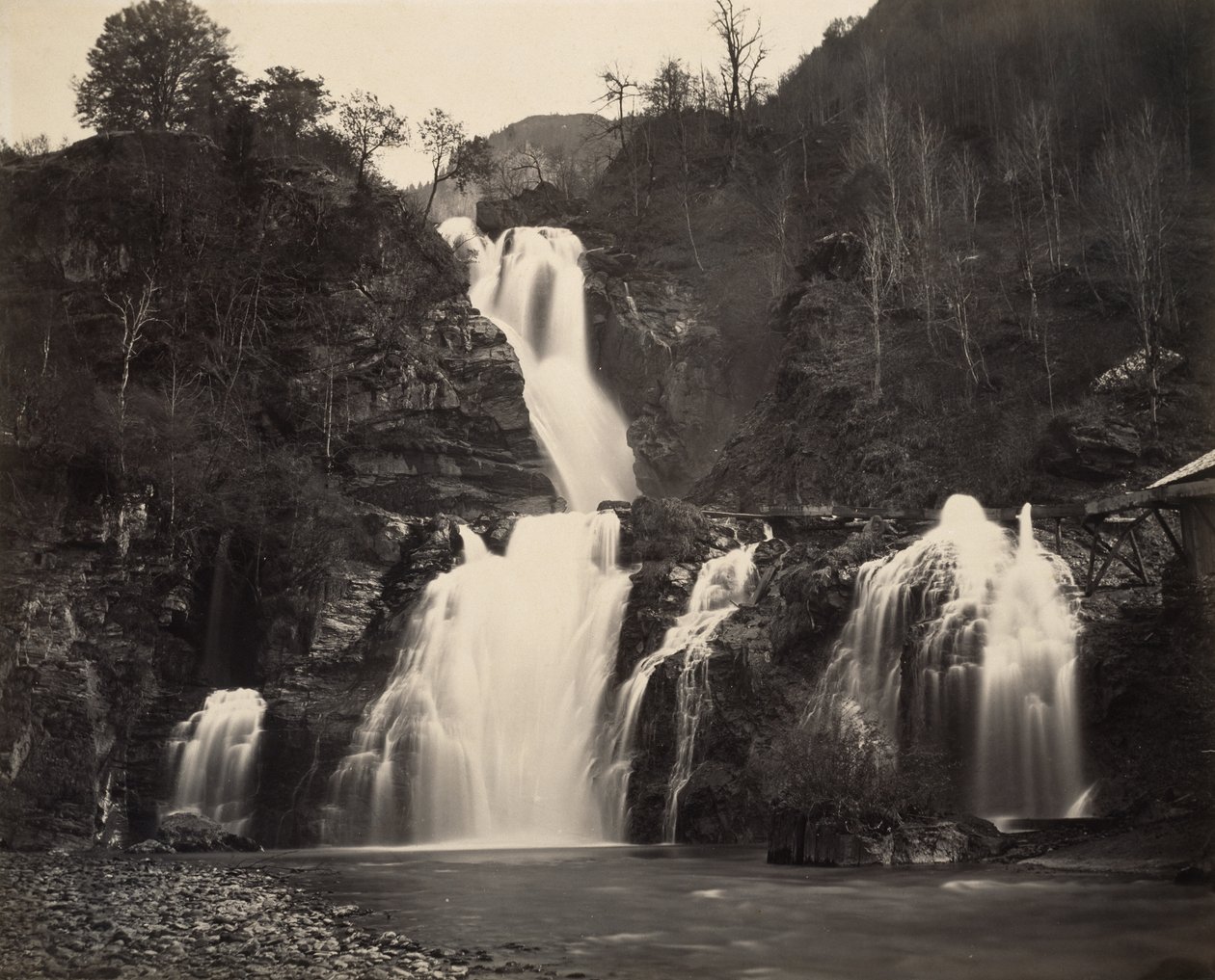 Falls of the Reichenbach, c.1860 (estampa de albumen) de Adolphe Braun