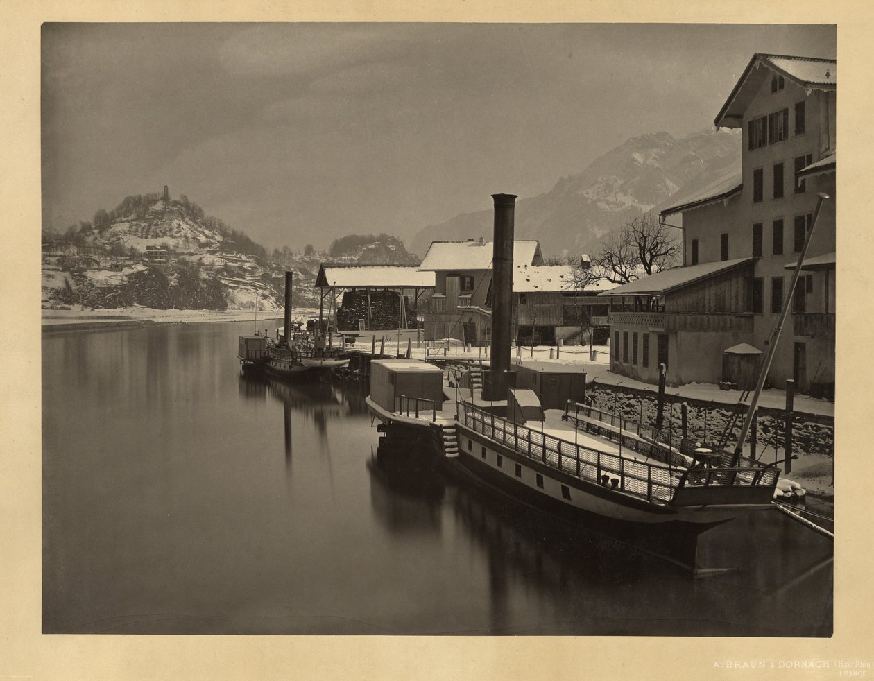 Barcos a vapor no lago, na sua amarração de inverno, Suíça de Adolphe Braun