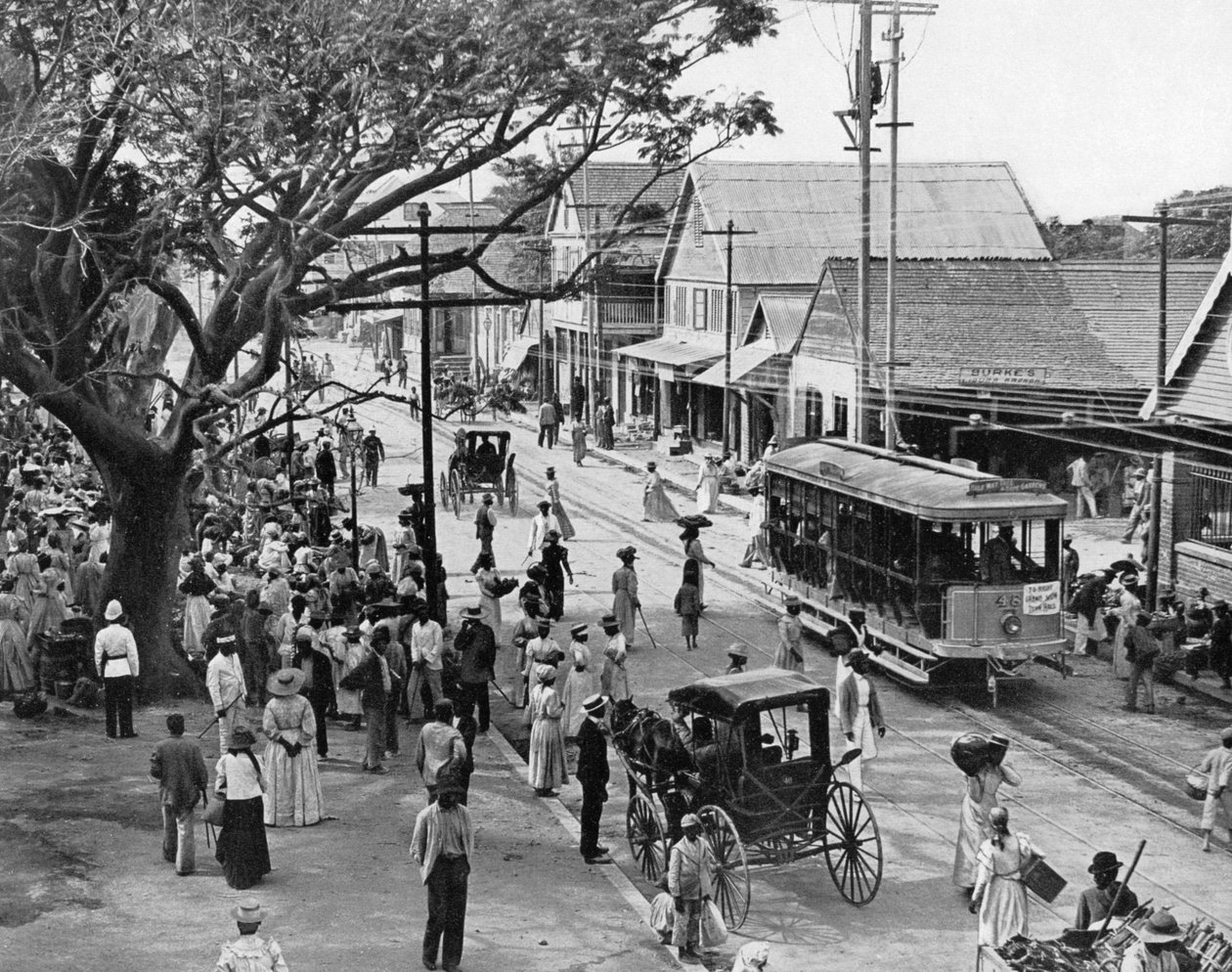 Praça do mercado de jubileu, Kingston, Jamaica, c1905. de Adolphe Duperly and Son