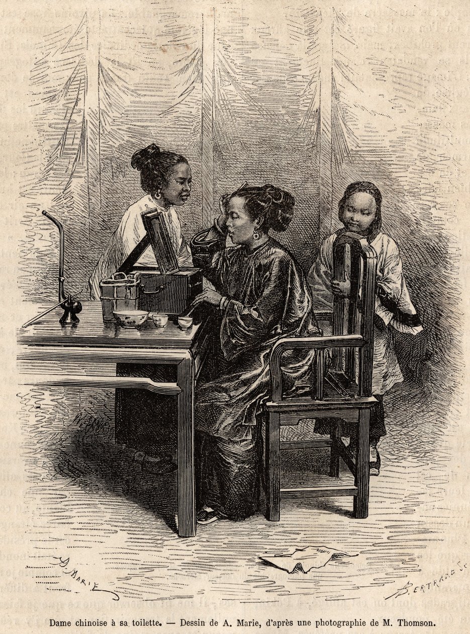 A senhora chinesa tem a casa de banho dela. Gravura depois do desenho de A. Marie, para ilustrar a viagem a Pequim e ao Norte da China, de T. Choutze, em 1873, publicado em "Le tour du monde" 1876, editado por Edouard Charton, edição Hachette, Paris. Coleç de Adrien Emmanuel Marie