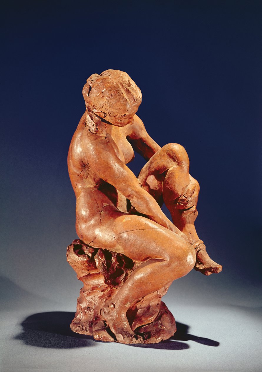 Mulher tirando as meias, c.1870 (terracota) de Aime Jules Dalou