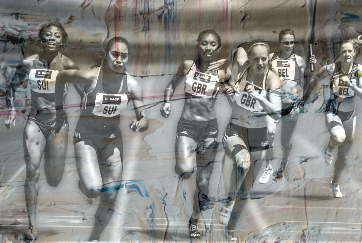 running to the finish,2019,(colagem) de Alex Caminker