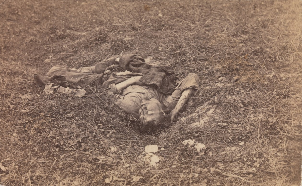 Soldado Confederado [no campo de batalha em Antietam], setembro de 1862. de Alexander Gardner