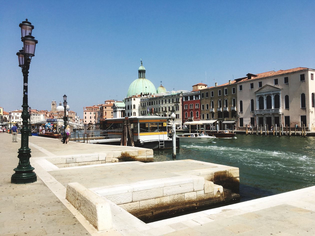 A cidade lagunar de Veneza de Alexandra Joseph