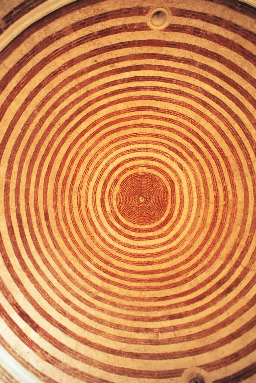 Cúpula hemisférica bicromática, Ermida de Montesiepi ou Capela de São Galgano, Chiusdino, Toscana, Itália de Nicolas Toussaint Charlet