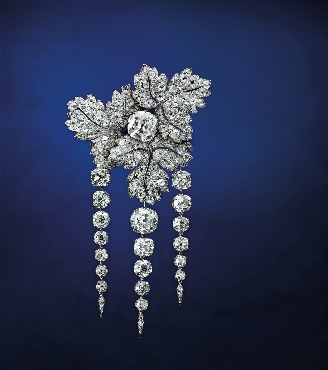 Broche "folhas de groselha", c.1855 de Alfred Bapst