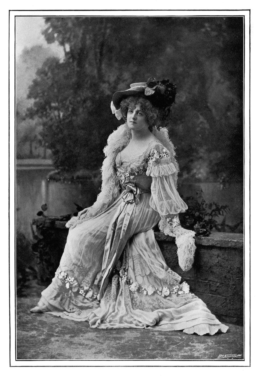 Marie Studholme, atriz inglesa de teatro, 1901. de Alfred Ellis and Walery