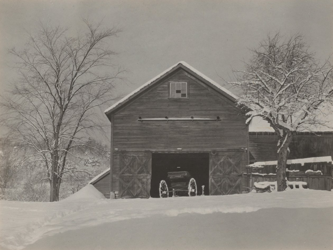 Celeiro e neve de Alfred Stieglitz
