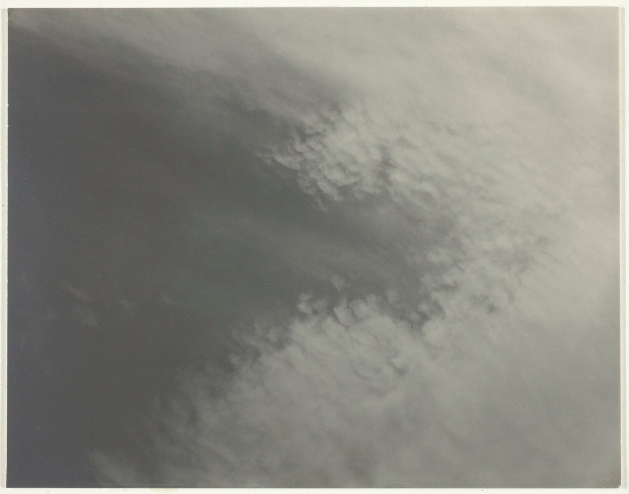 Equivalente, do Conjunto E Print 1, 1923. de Alfred Stieglitz