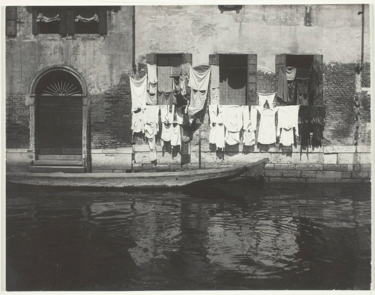 Veneza, 1894, impresso em 192039. de Alfred Stieglitz