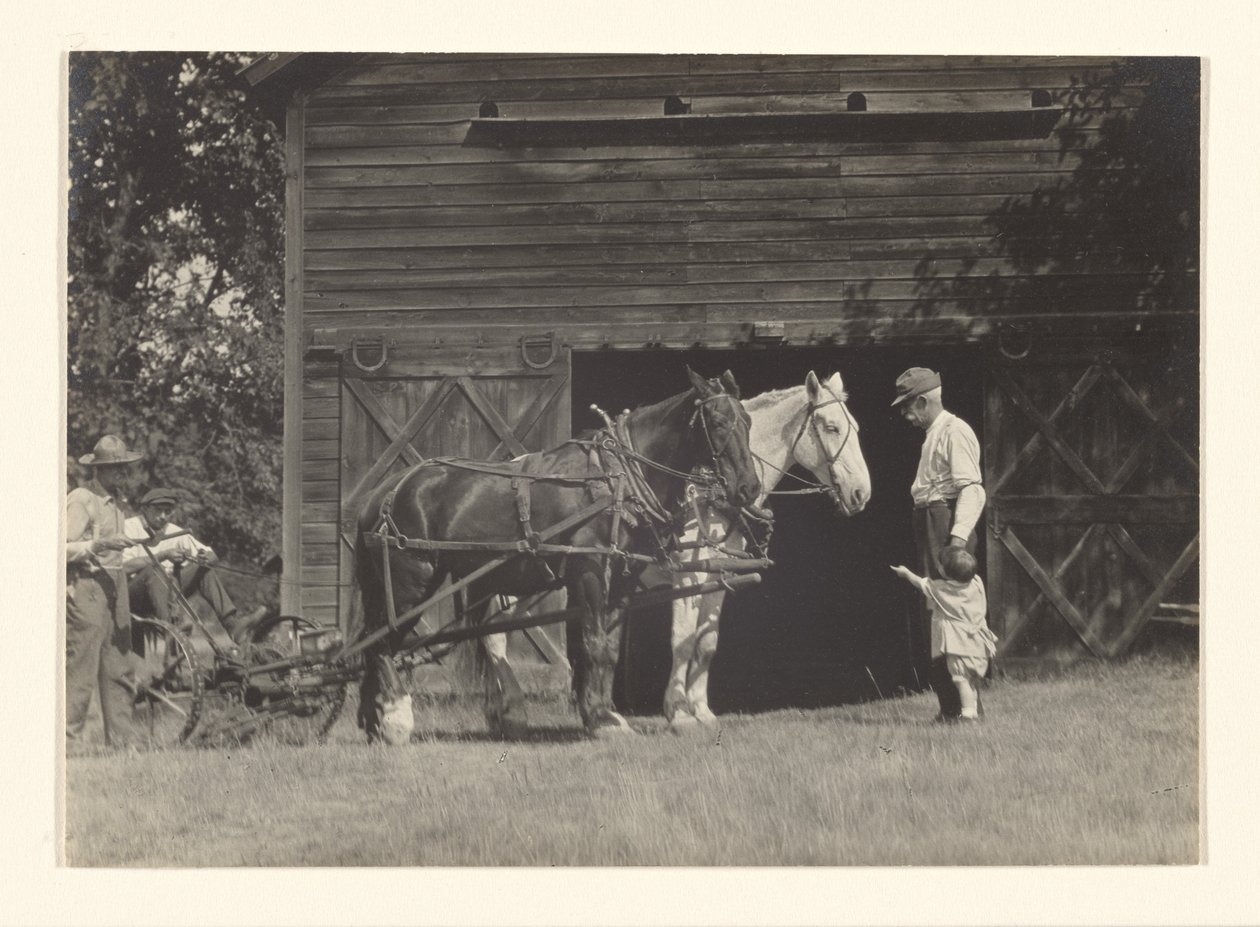 [Yvonne Boursault, Fred Varnum e dois homens não identificados, Lake George] de Alfred Stieglitz