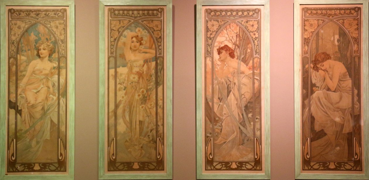 As quatro estações ou a parte do dia de Alphonse Mucha