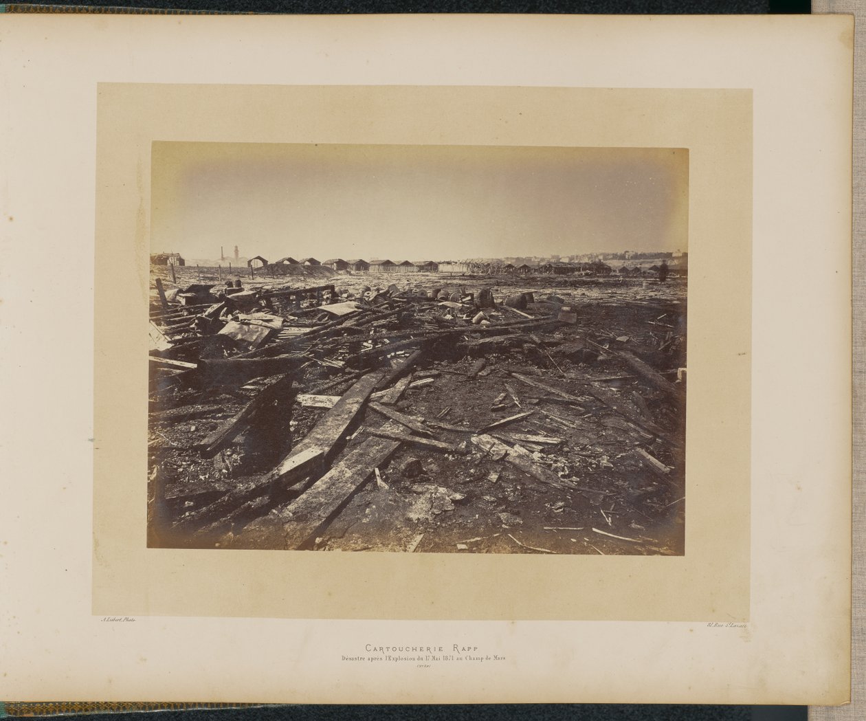 Cartoucherie Rapp. Desastre no Champ de Mars após a explosão de 17 de maio de 1871. de Alphonse J. Liébert
