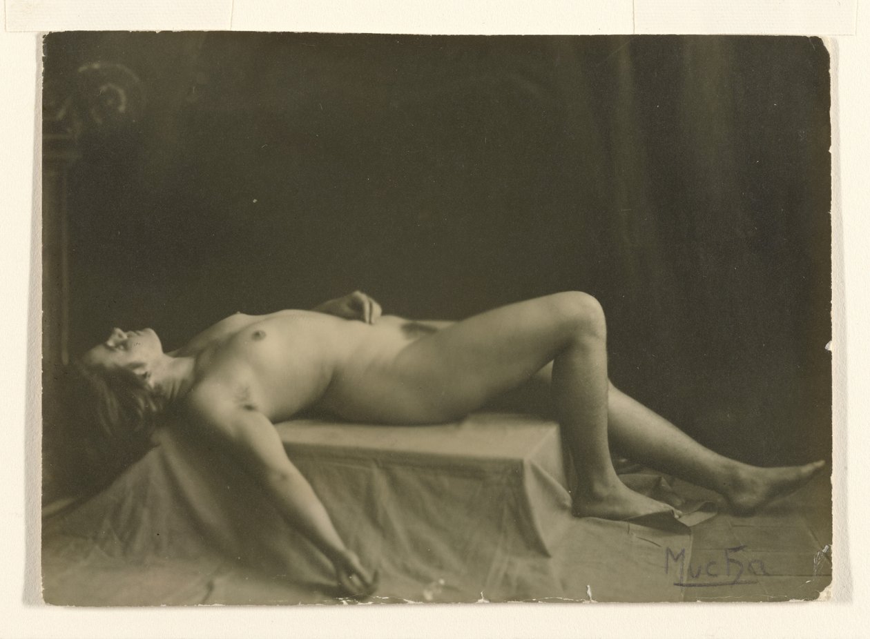 [Nu reclinado]. de Alphonse Maria Mucha
