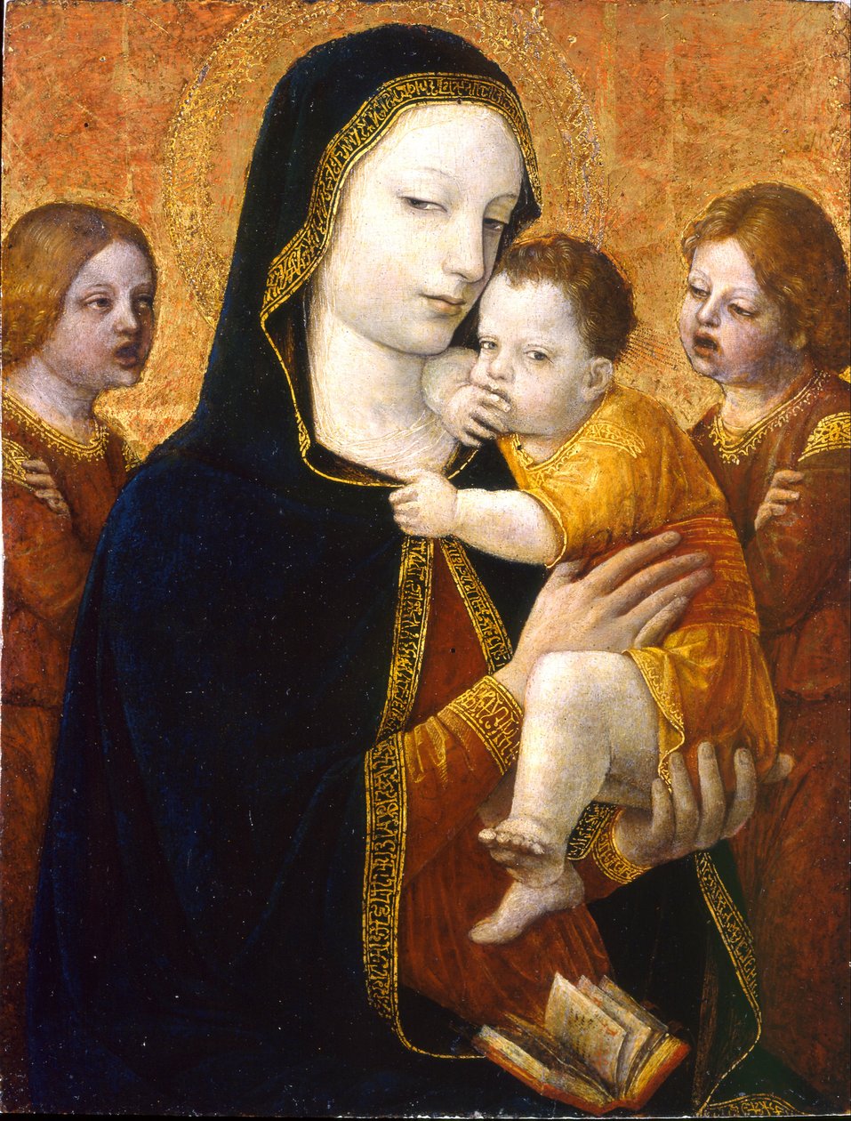 A Virgem e o Menino com dois anjos de Ambrogio Bergognone