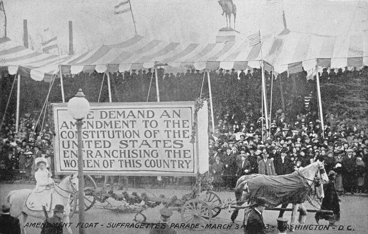 Emenda Flutuante da Parada das Sufragistas em Washington DC, 3 de março de 1913 de American Photographer