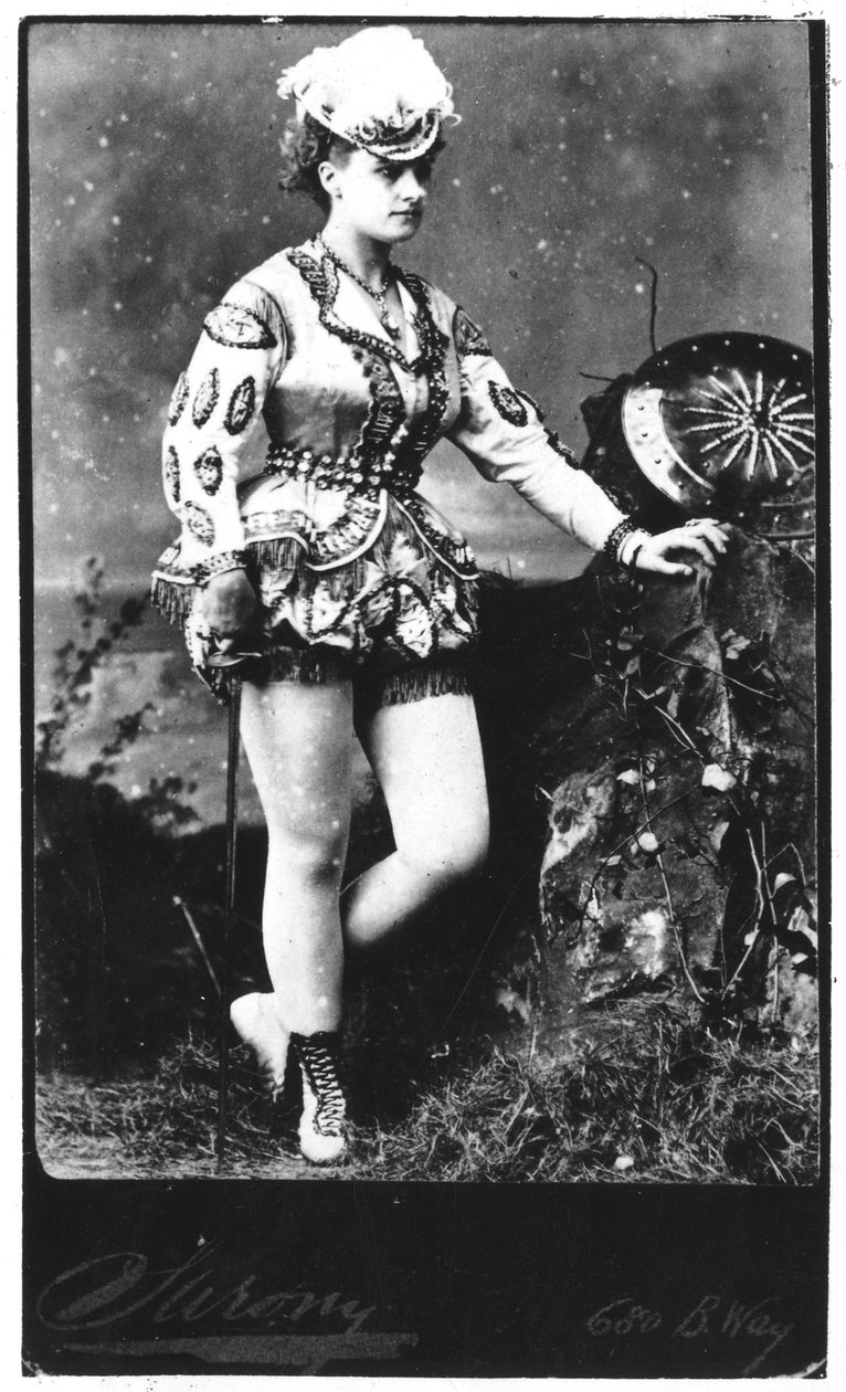 Carte de Visite de uma atriz não identificada, c.1870-90 (albumen print) de American Photographer