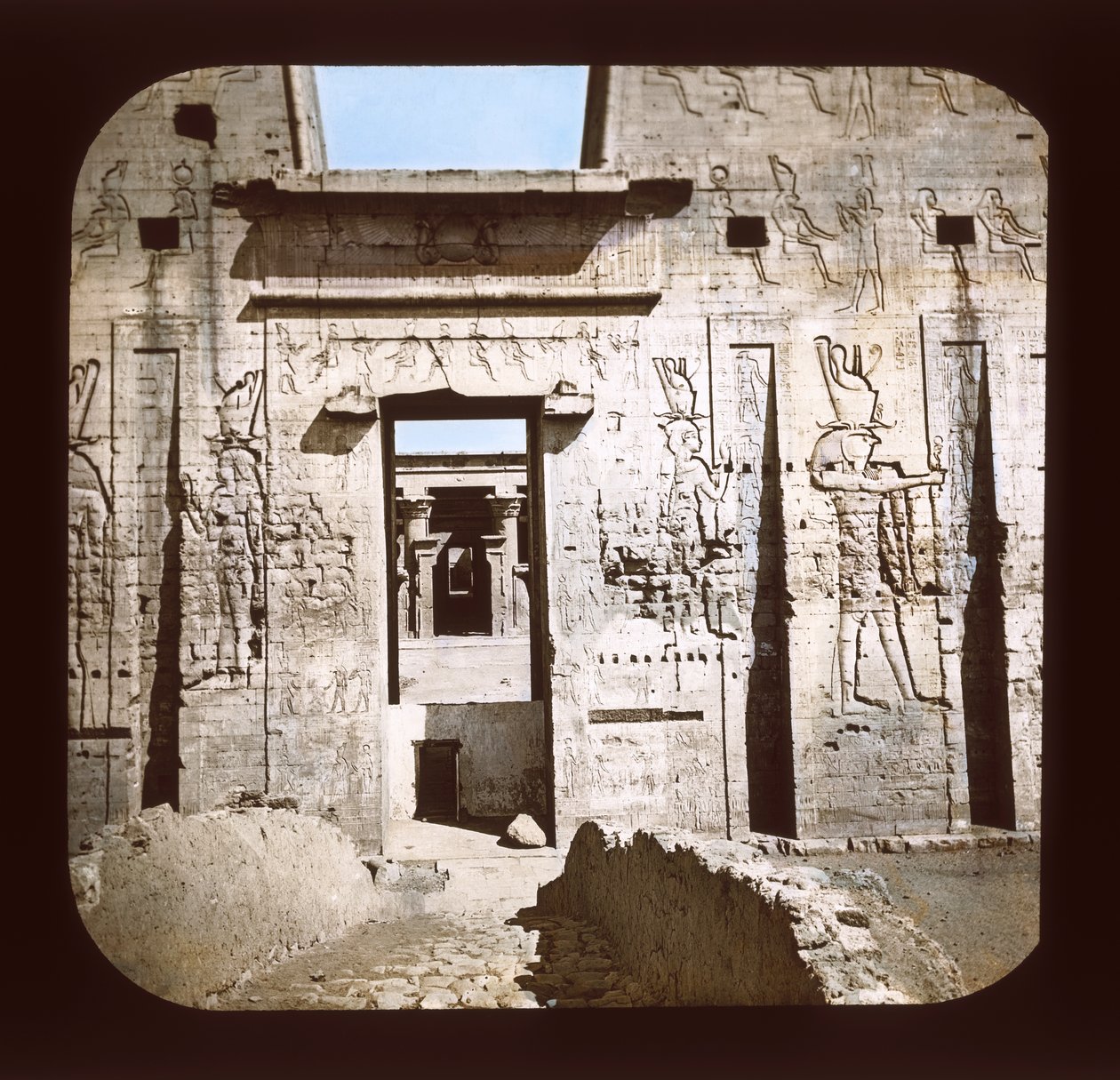Edfu - porta do pilão (corrediça de lanterna) de American Photographer
