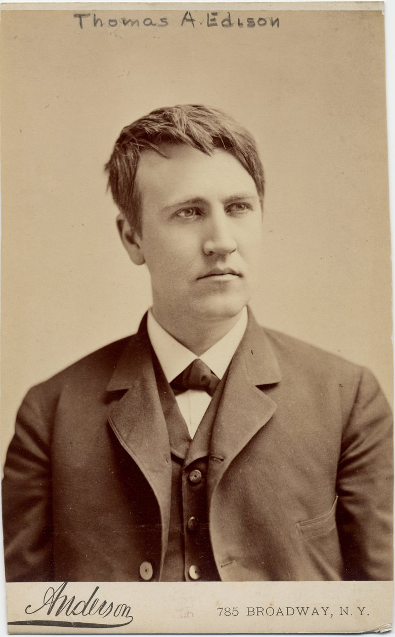 Thomas Alva Edison (1847-1931), inventor americano, foto de Anderson, Nova York (foto do álbum) de American Photographer