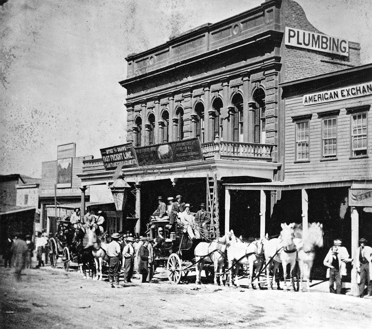 Wells, Fargo e Co. Express Office, C Street, Virginia City, Nevada, de Gems of California Cenário publicado por Lawrence and Houseworth, 1866 de American Photographer