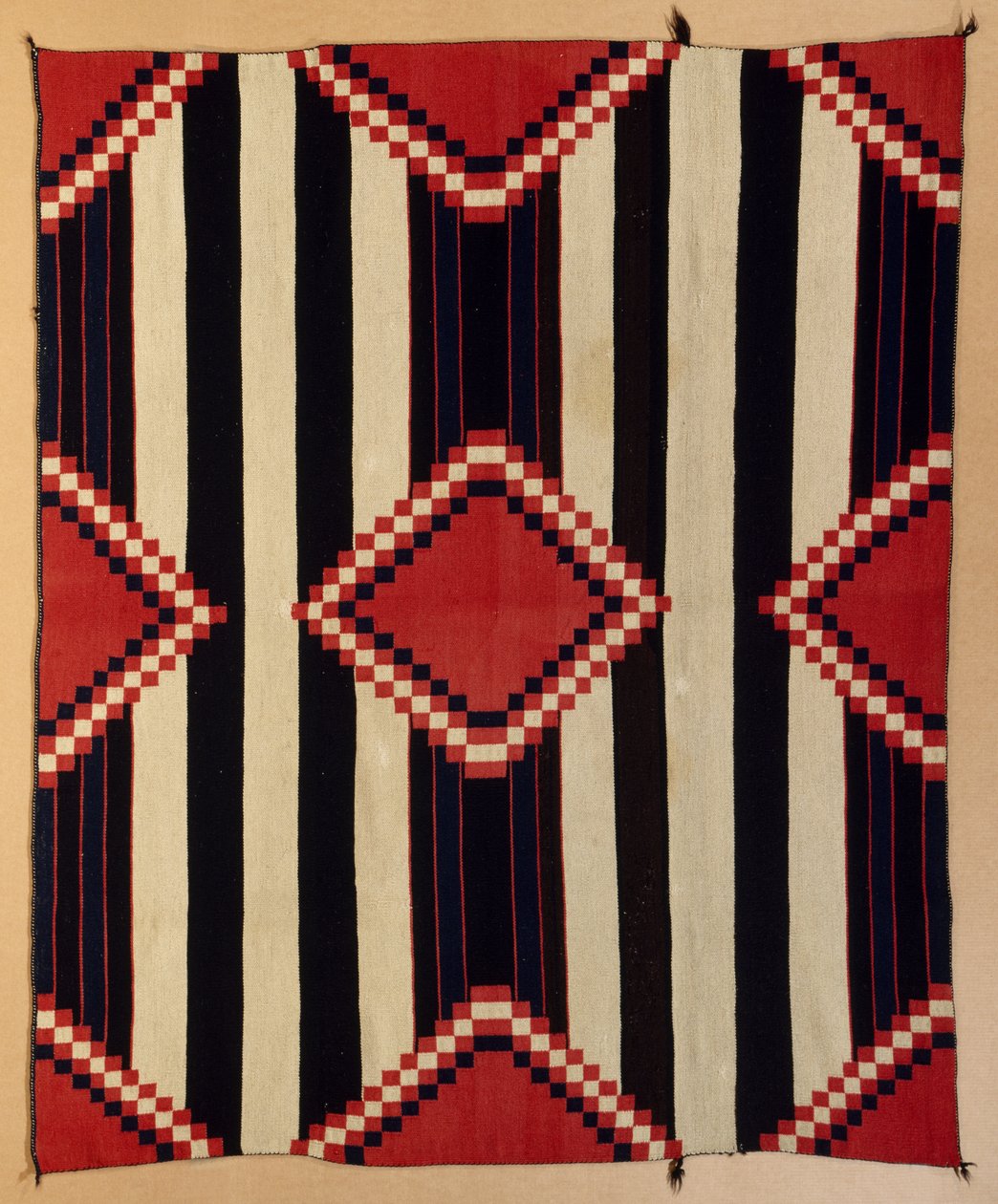 Cobertor dos chefes da fase III do Navajo, 1880-90 (lã) de American School