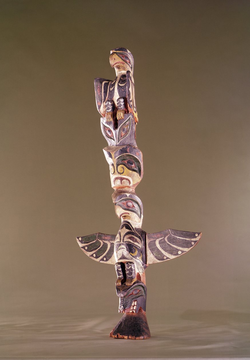 Tinglit Bird Clan totem pole (madeira pintada) de American School