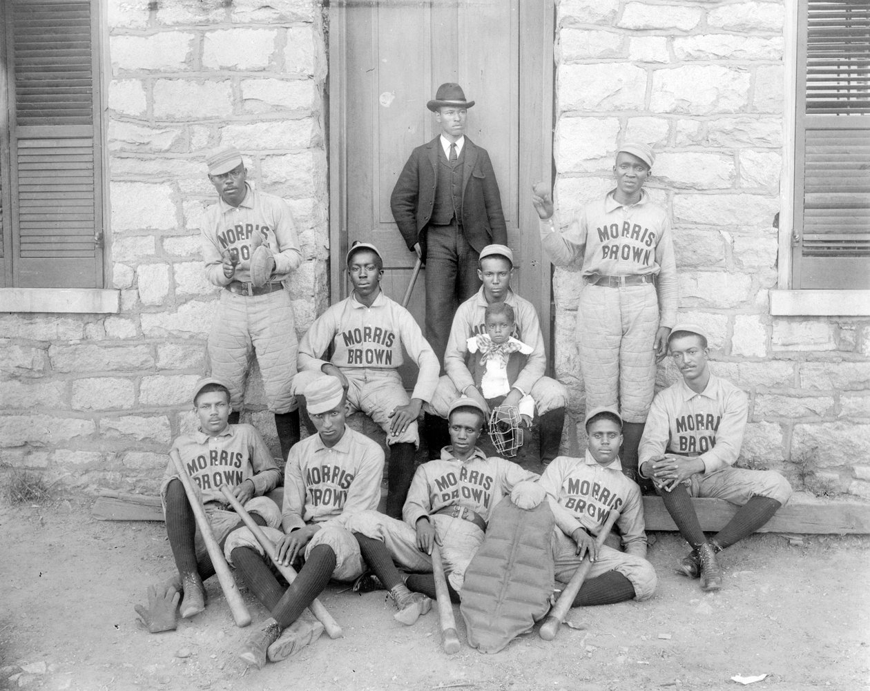 Jogadores de beisebol afro-americanos do Morris Brown College, Atlanta, Geórgia, c.1899 (impressão em prata gelatina) de American Photographer