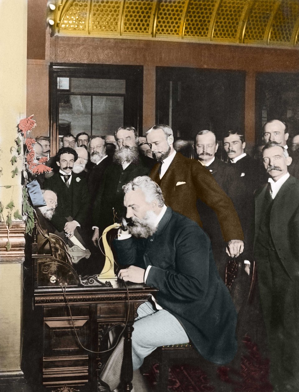 Alexander Graham Bell (1847-1922) inaugurou a linha New York-Chicago Longhaul, 18 de outubro de American Photographer