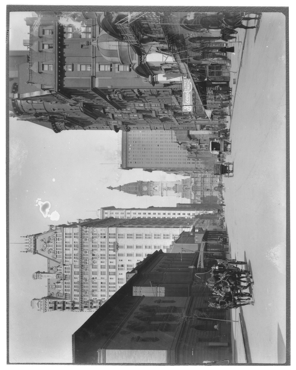 Broad Street North para a Câmara Municipal, Filadélfia, c.1900 de American Photographer