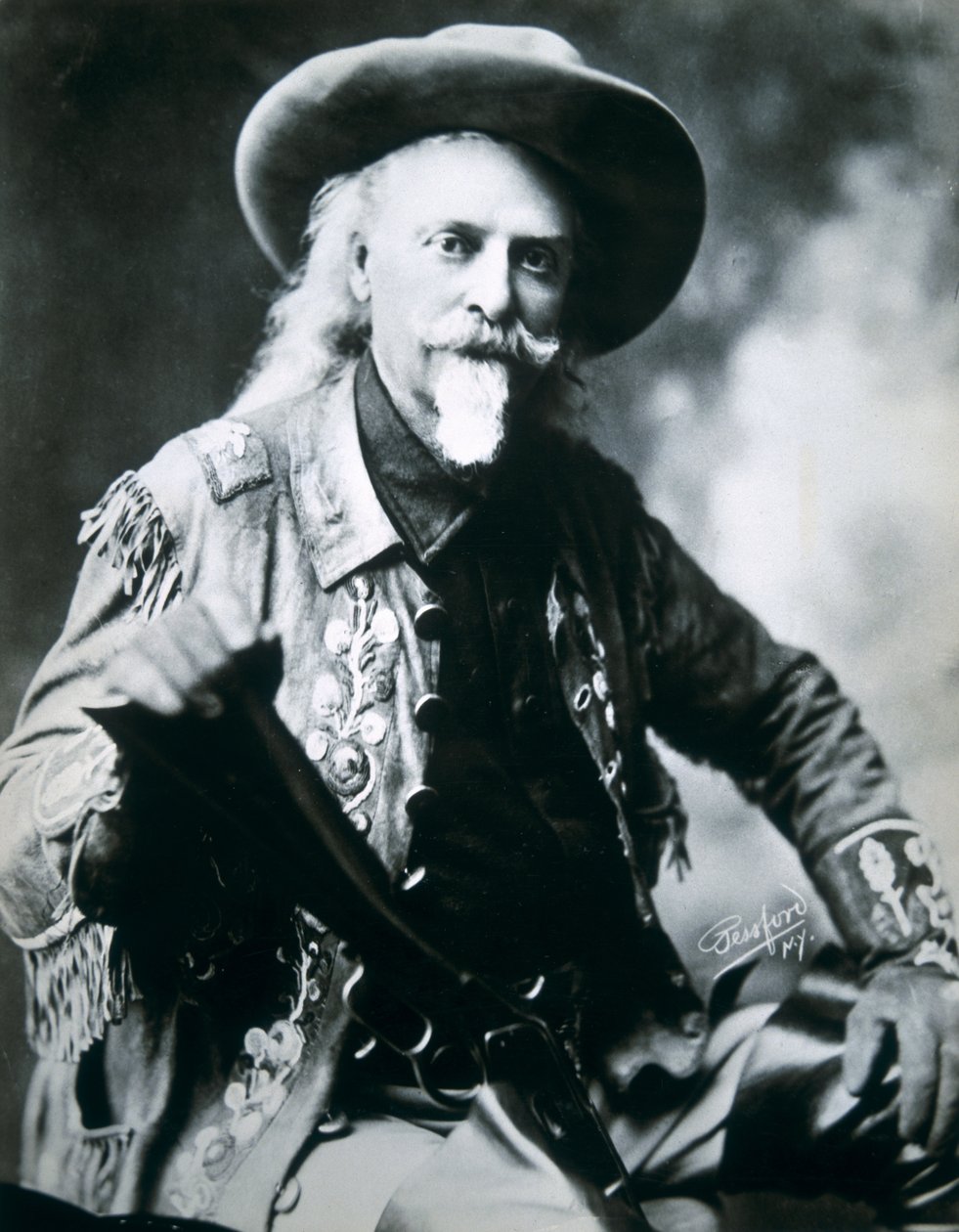 Buffalo Bill (1846-1917) (foto a p/b) de American Photographer
