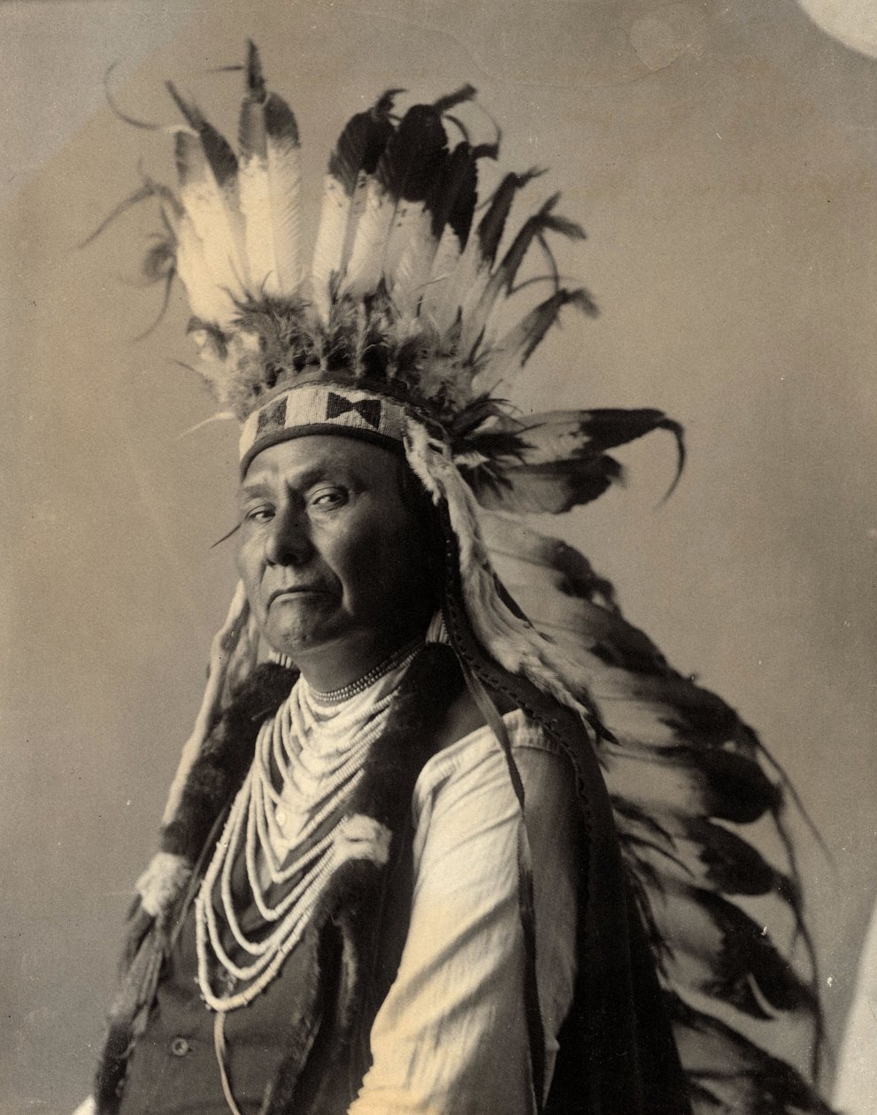 Chefe Joseph Washington, Nez Perce, Distrito de Columbia, abril de 1900 (foto p/b) de American Photographer