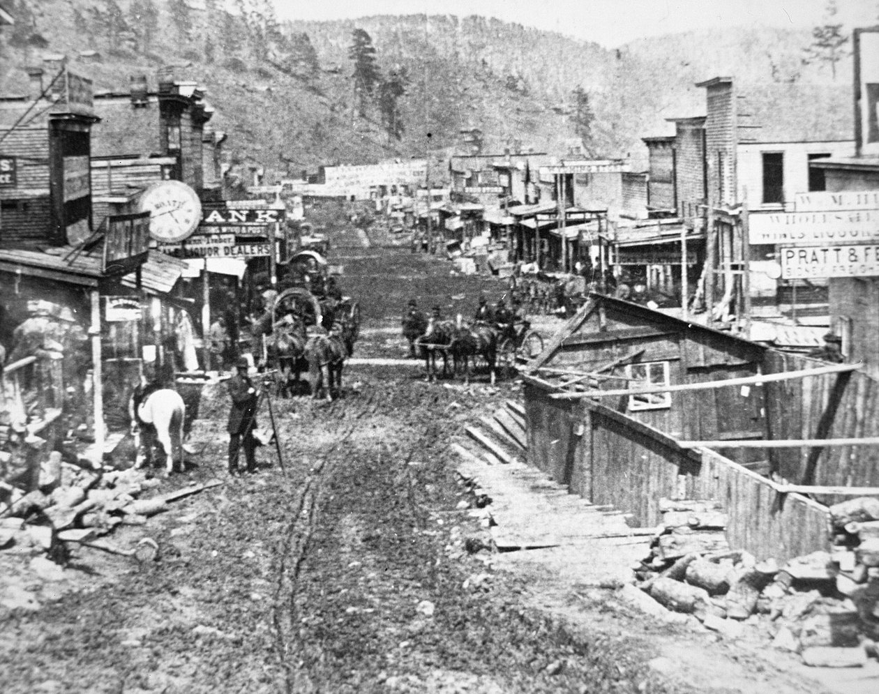 Deadwood, Dakota Territory, c.1877 (foto a p/b) de American Photographer