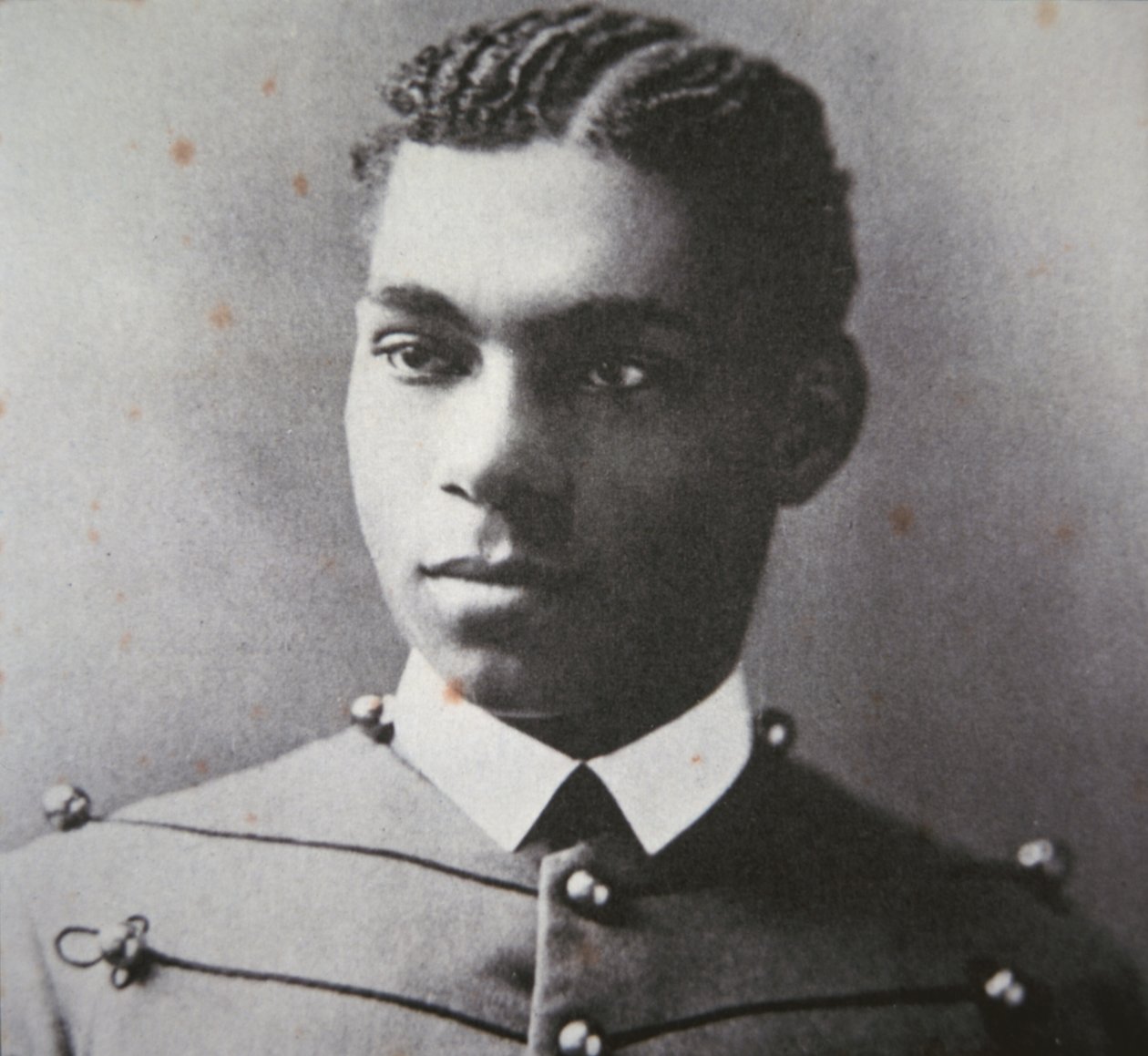 Henry Ossian Flipper (1856-1940) o primeiro graduado negro da West Point Military Academy (foto a p/b) de American Photographer